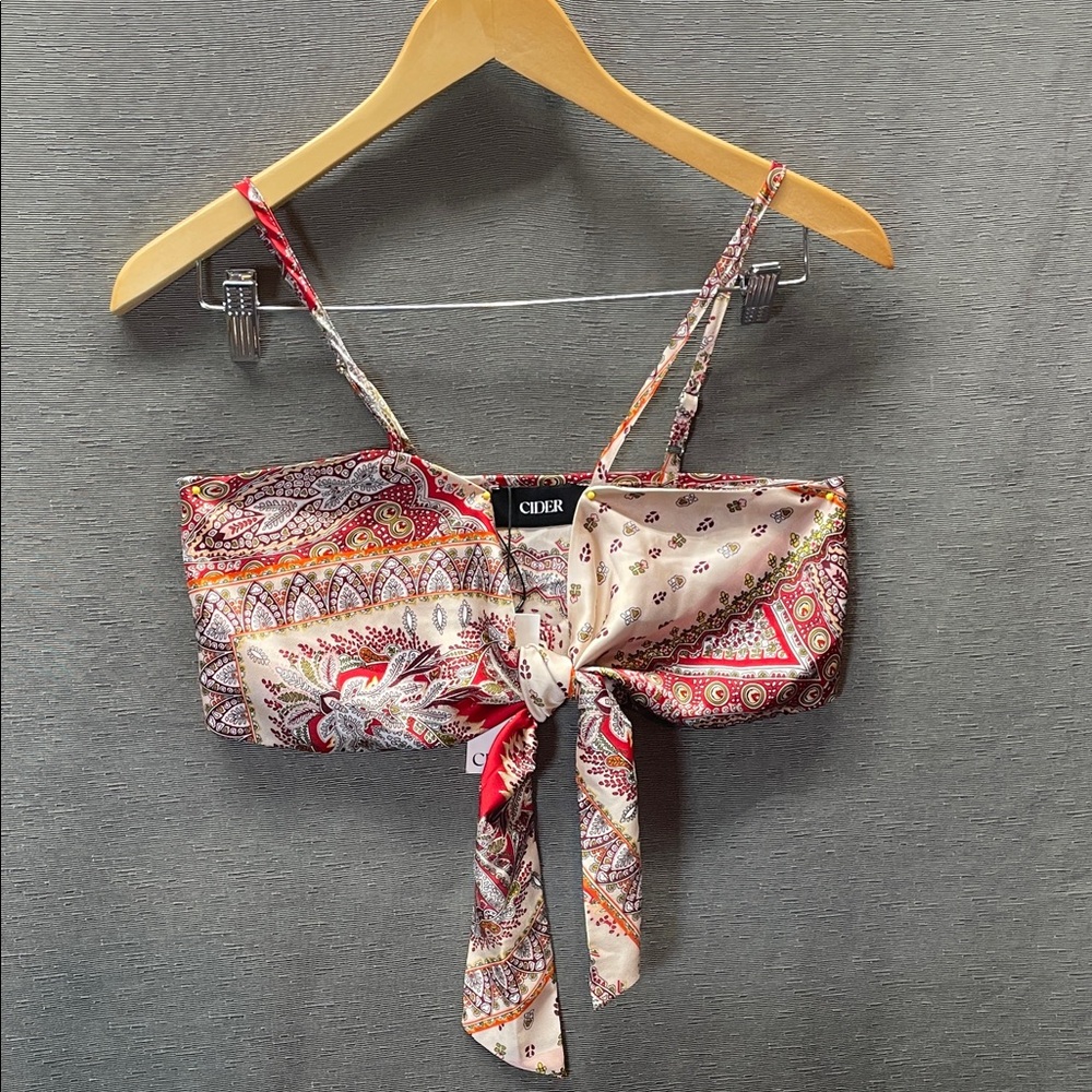 Cider Red Cream Paisley Tie-Front Top Bra
